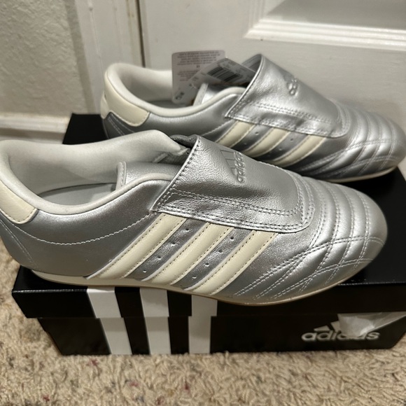 Adidas Taekwondo Silver Sneakers. Retro, rave, celestial, sporty - Picture 5 of 6